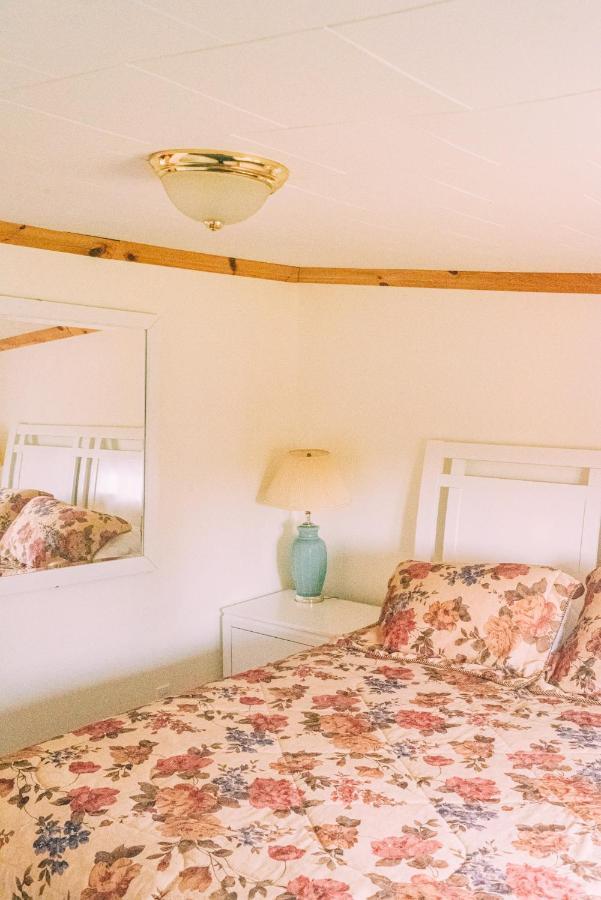 Nordet Motel Saint Georges De Malbaie Luaran gambar